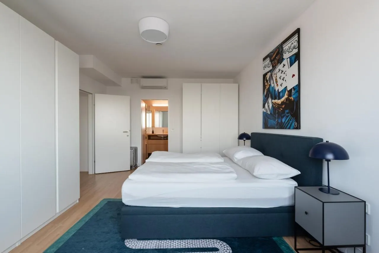 Luxus Ueber Den Wolken, 18. Stock Mit Klimaanlage Und Garage Apartment Vienna Austria