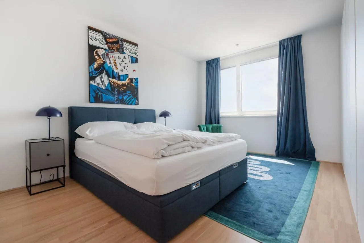 Luxus Ueber Den Wolken, 18. Stock Mit Klimaanlage Und Garage Apartment Vienna