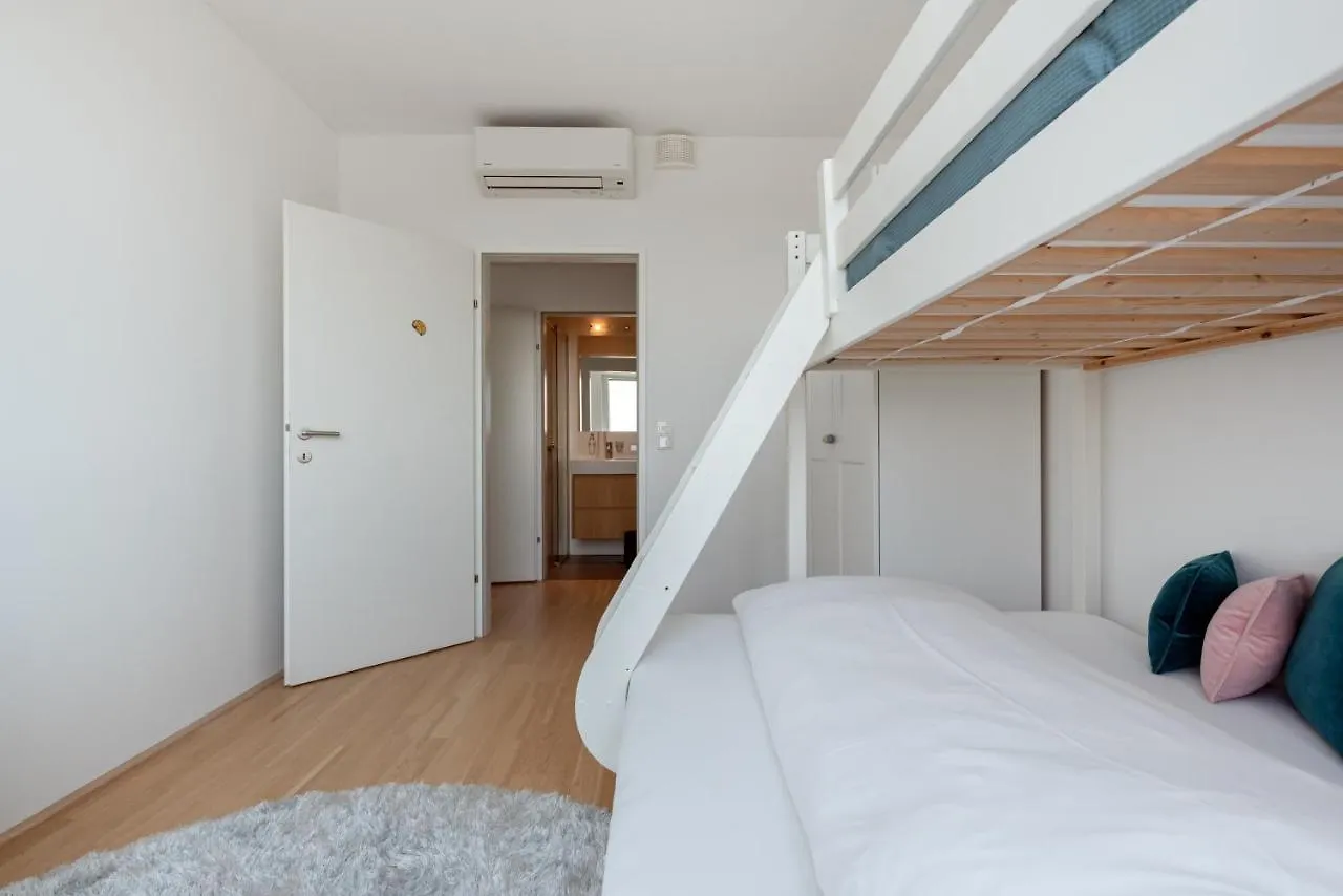 Luxus Ueber Den Wolken, 18. Stock Mit Klimaanlage Und Garage Apartment Vienna
