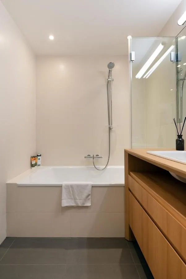 Luxus Ueber Den Wolken, 18. Stock Mit Klimaanlage Und Garage Apartment Vienna 0*,