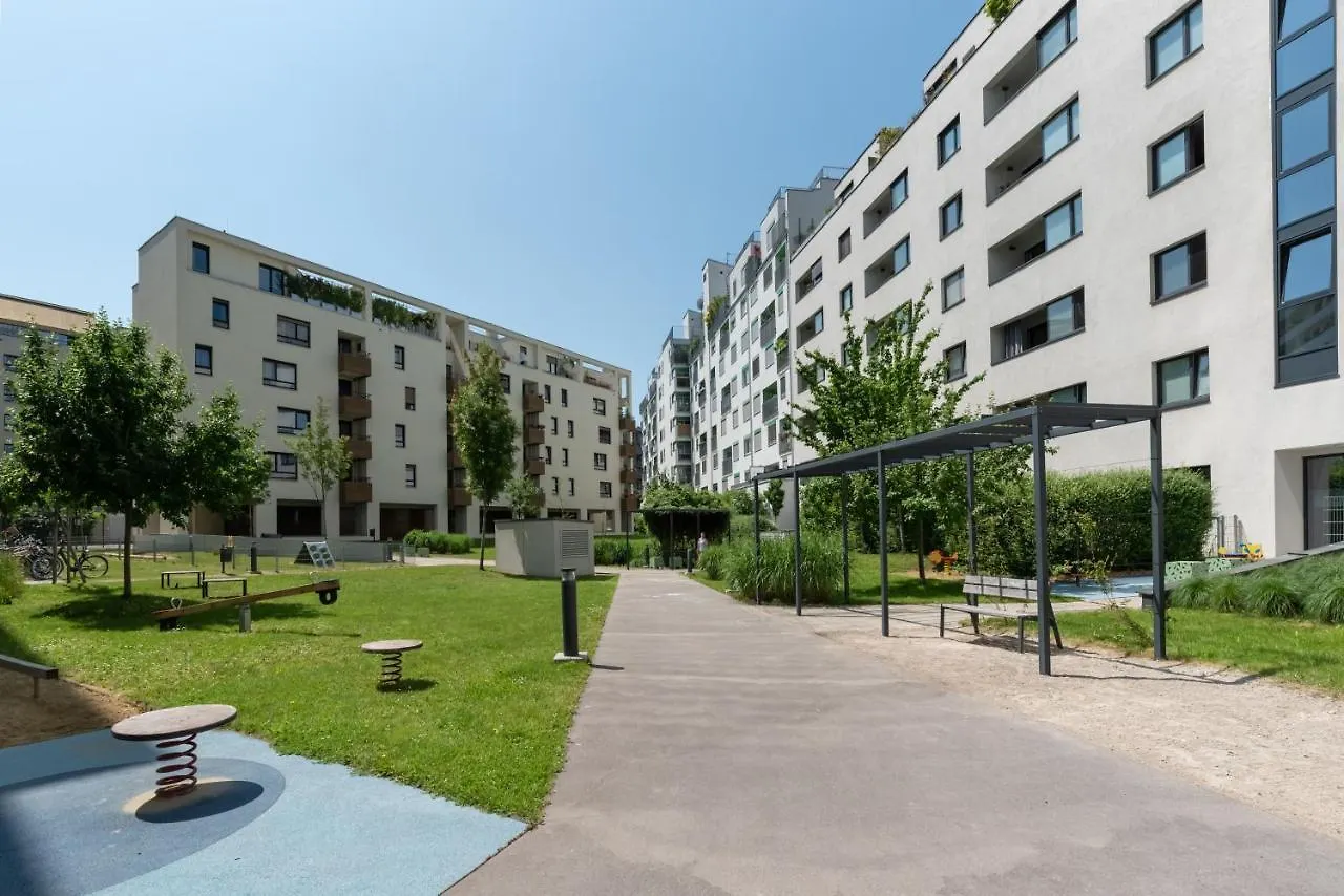 Luxus Ueber Den Wolken, 18. Stock Mit Klimaanlage Und Garage Apartment Vienna