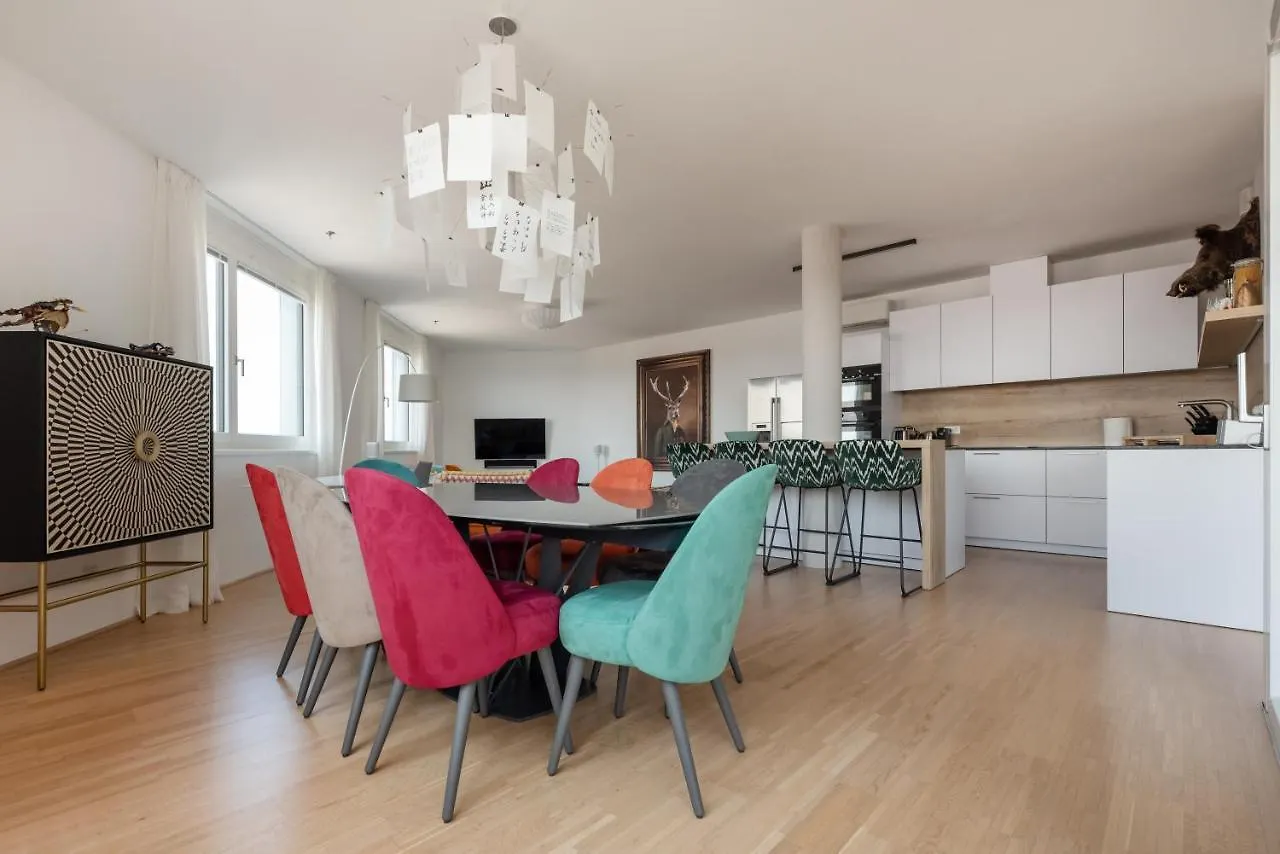 Luxus Ueber Den Wolken, 18. Stock Mit Klimaanlage Und Garage Apartment Vienna 0*,