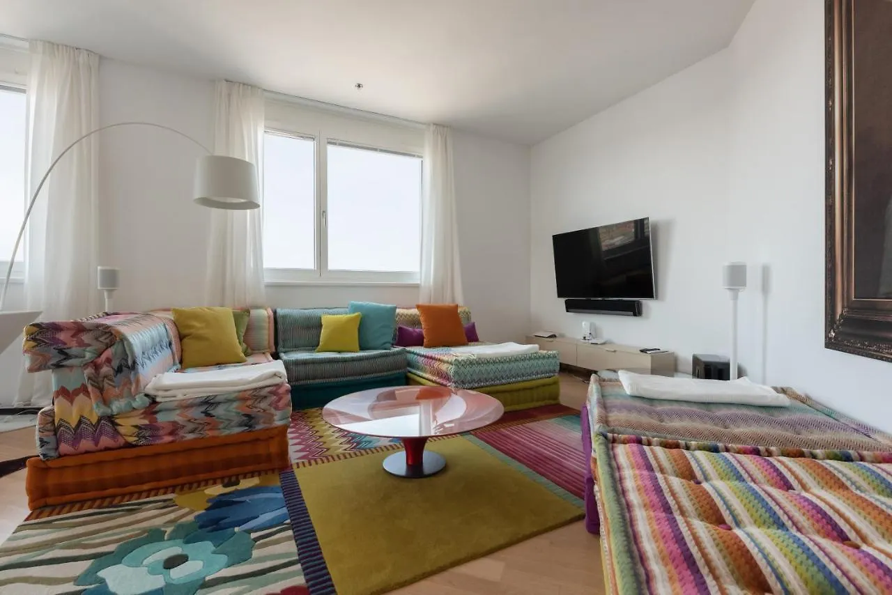 Luxus Ueber Den Wolken, 18. Stock Mit Klimaanlage Und Garage Apartment Vienna