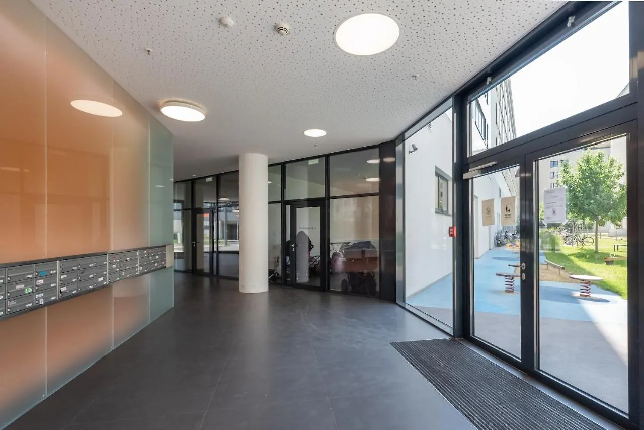 Luxus Ueber Den Wolken, 18. Stock Mit Klimaanlage Und Garage Apartment Vienna