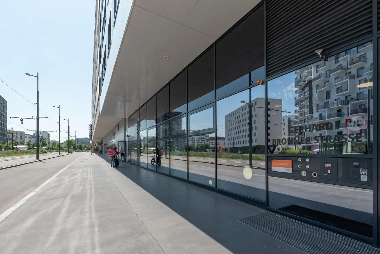 Luxus Ueber Den Wolken, 18. Stock Mit Klimaanlage Und Garage Apartment Vienna 0*,  Austria