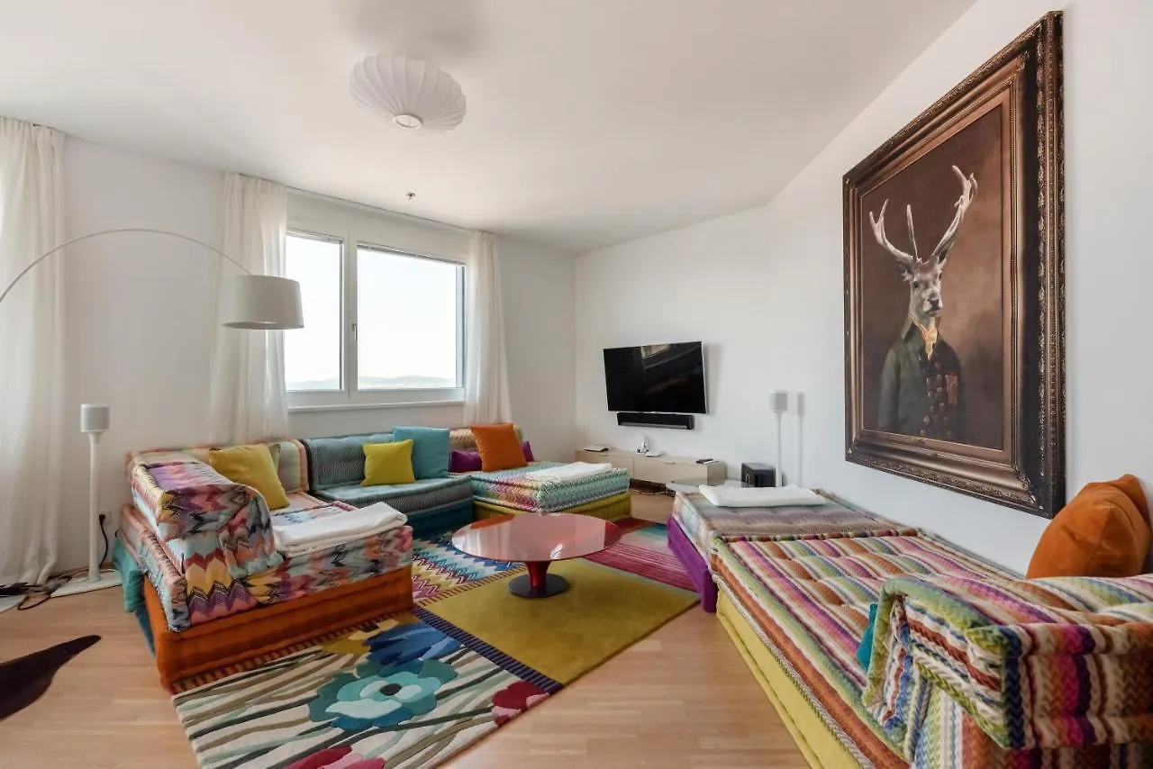 Luxus Ueber Den Wolken, 18. Stock Mit Klimaanlage Und Garage Apartment Vienna