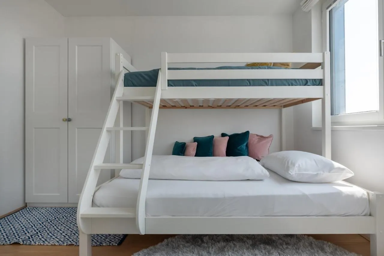 Luxus Ueber Den Wolken, 18. Stock Mit Klimaanlage Und Garage Apartment Vienna 0*,  Austria