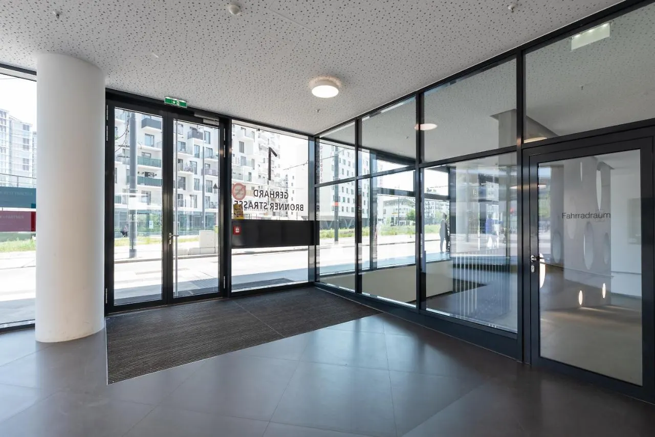 Luxus Ueber Den Wolken, 18. Stock Mit Klimaanlage Und Garage Apartment Vienna