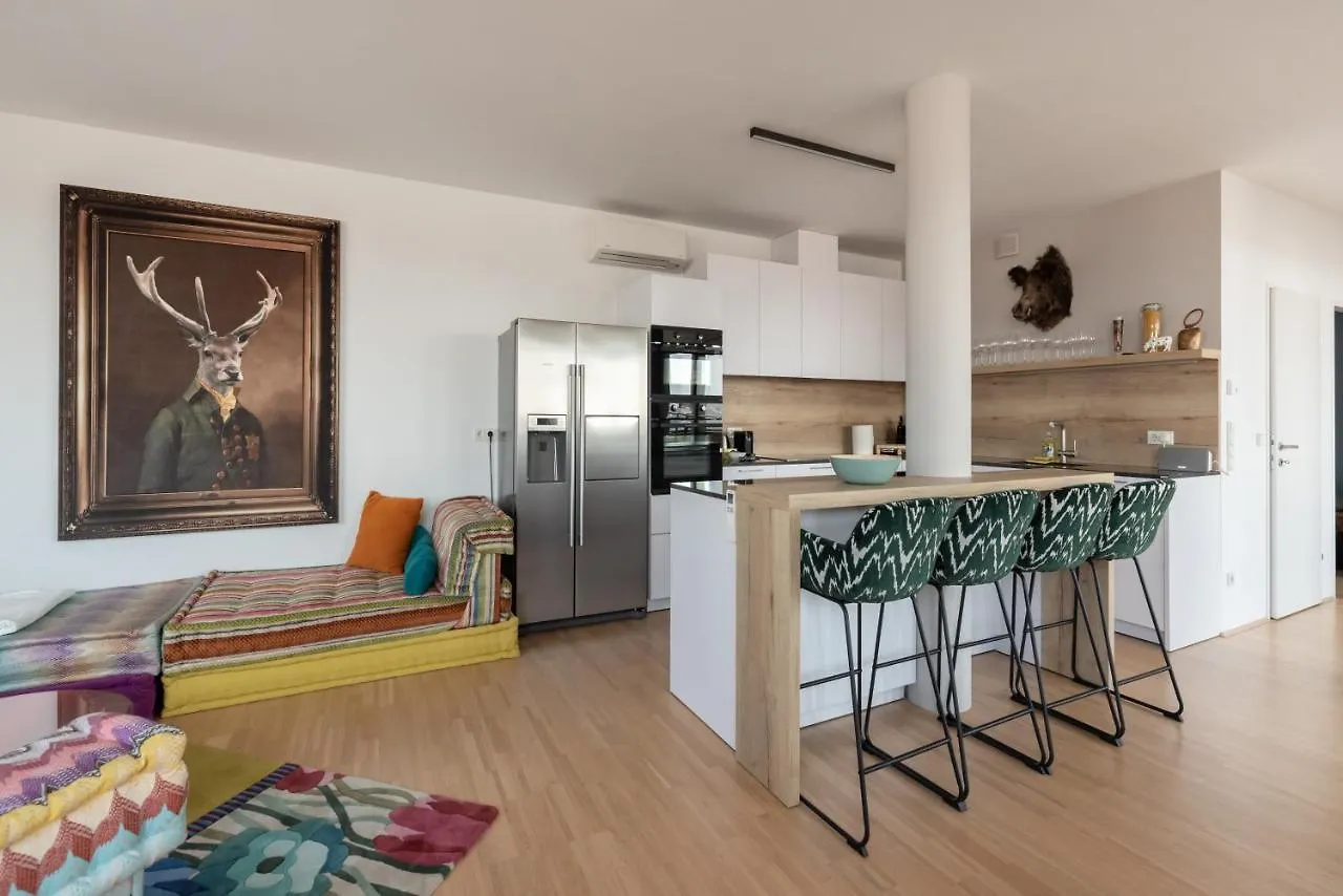 Luxus Ueber Den Wolken, 18. Stock Mit Klimaanlage Und Garage Apartment Vienna 0*,