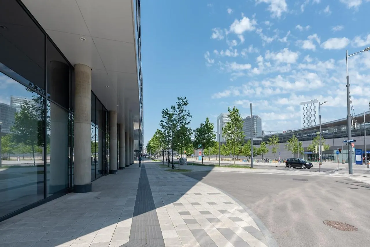 Luxus Ueber Den Wolken, 18. Stock Mit Klimaanlage Und Garage Apartment Vienna