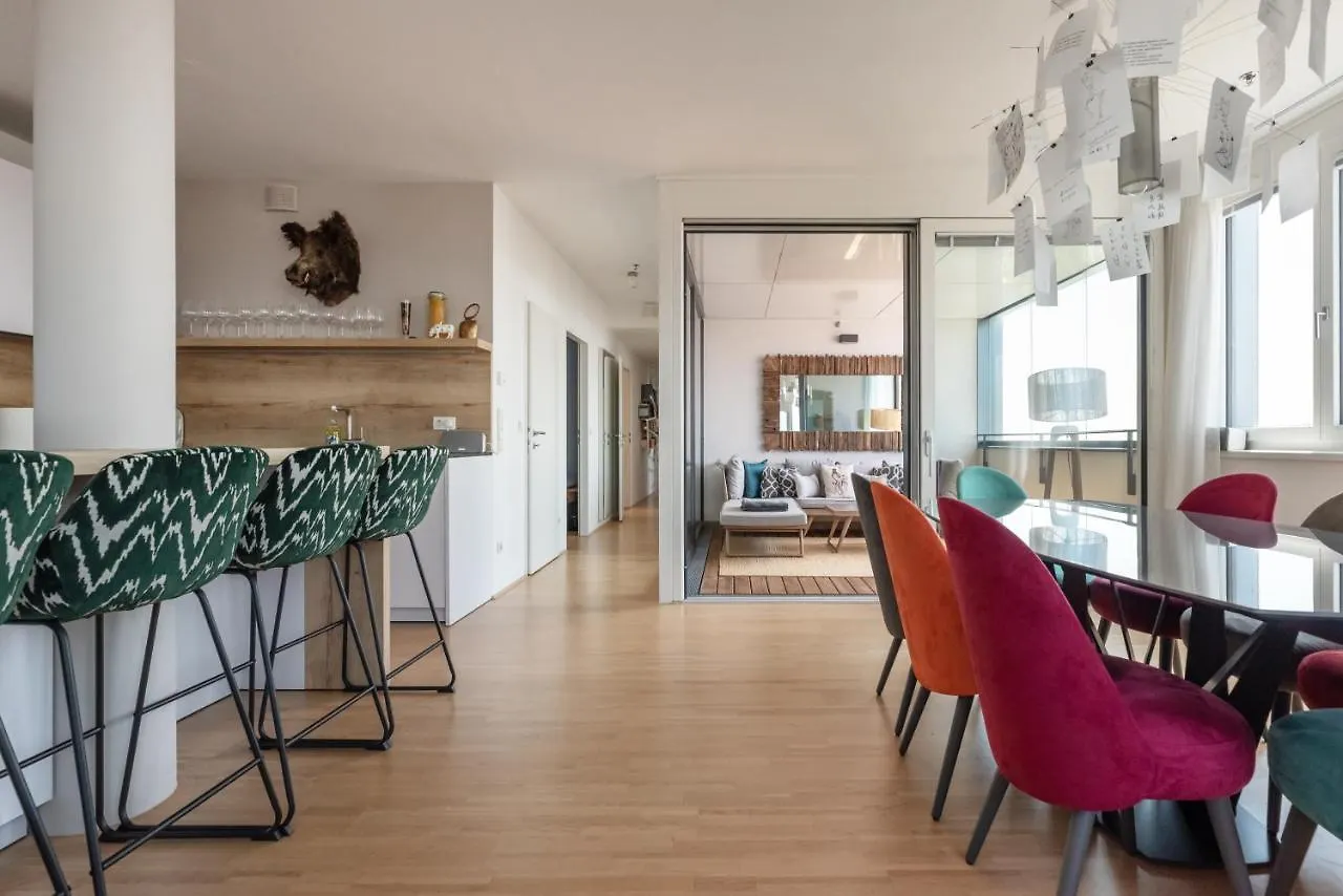 Luxus Ueber Den Wolken, 18. Stock Mit Klimaanlage Und Garage Apartment Vienna