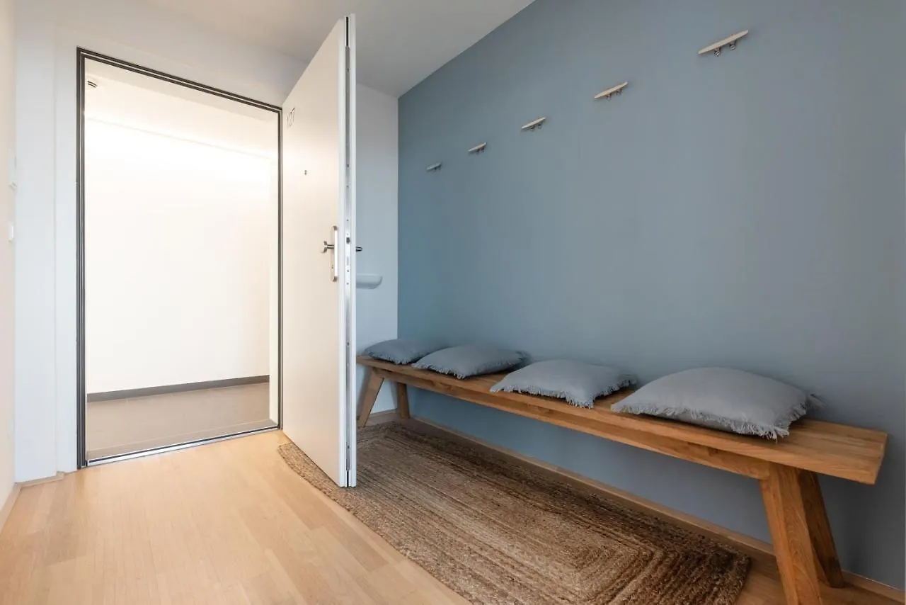 Luxus Ueber Den Wolken, 18. Stock Mit Klimaanlage Und Garage Apartment Vienna 0*,  Austria