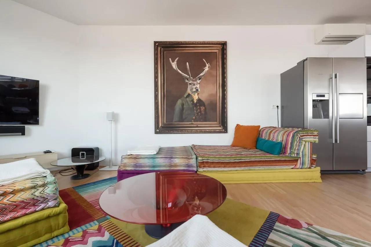 Luxus Ueber Den Wolken, 18. Stock Mit Klimaanlage Und Garage Appartement Wenen